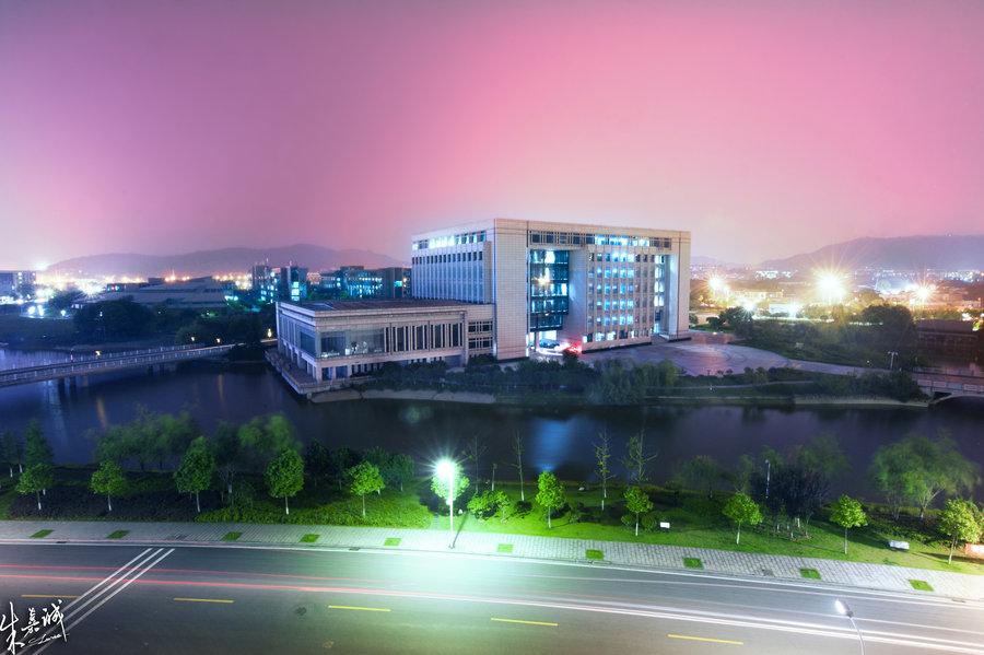 中南大学建筑与艺术学院.jpg