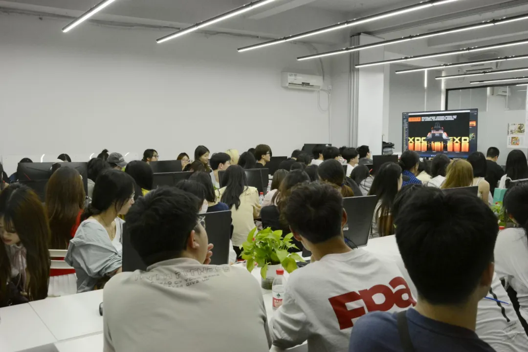 品索商业设计实训现场实拍一角.jpg